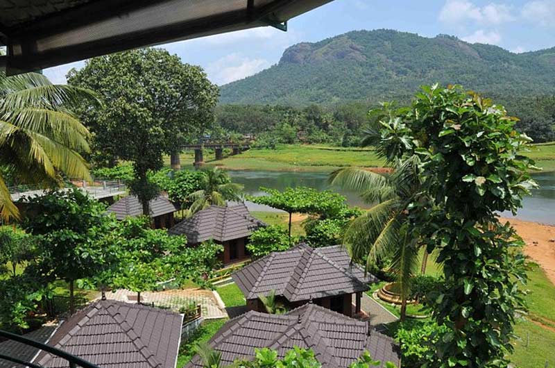 vettoms lakeview resort, thekkady